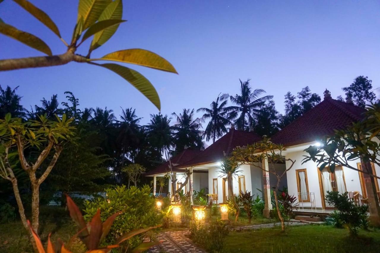 Wabitaka Bungalow Toyapakeh Exterior photo